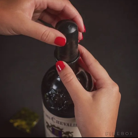 Wine bottle stopper - Picture 4 of 5